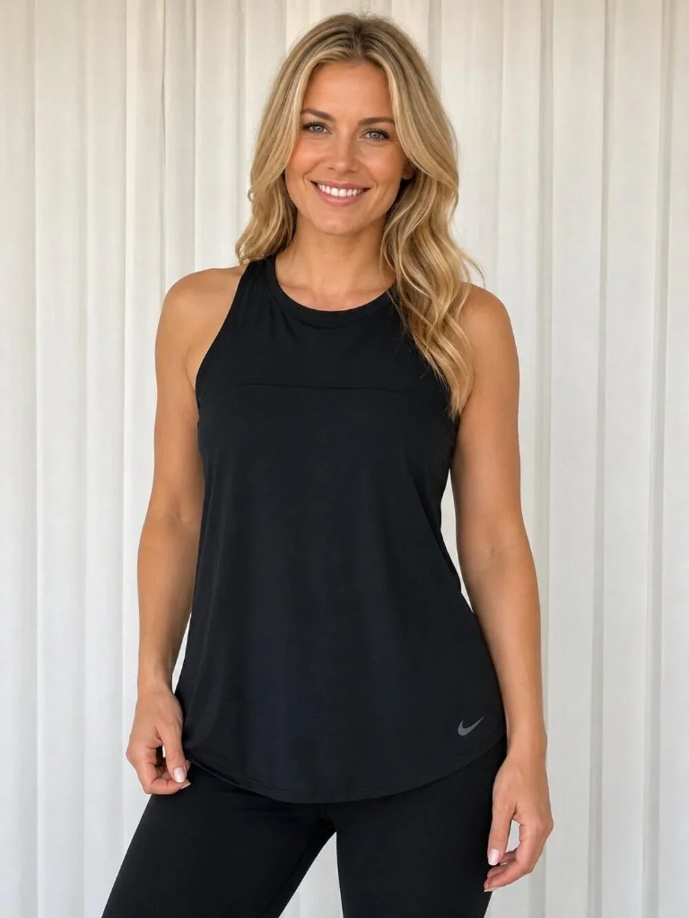 NIKE DRI-FIT NWOT Sleeveless Scoop Neck Black Athletic Tee L